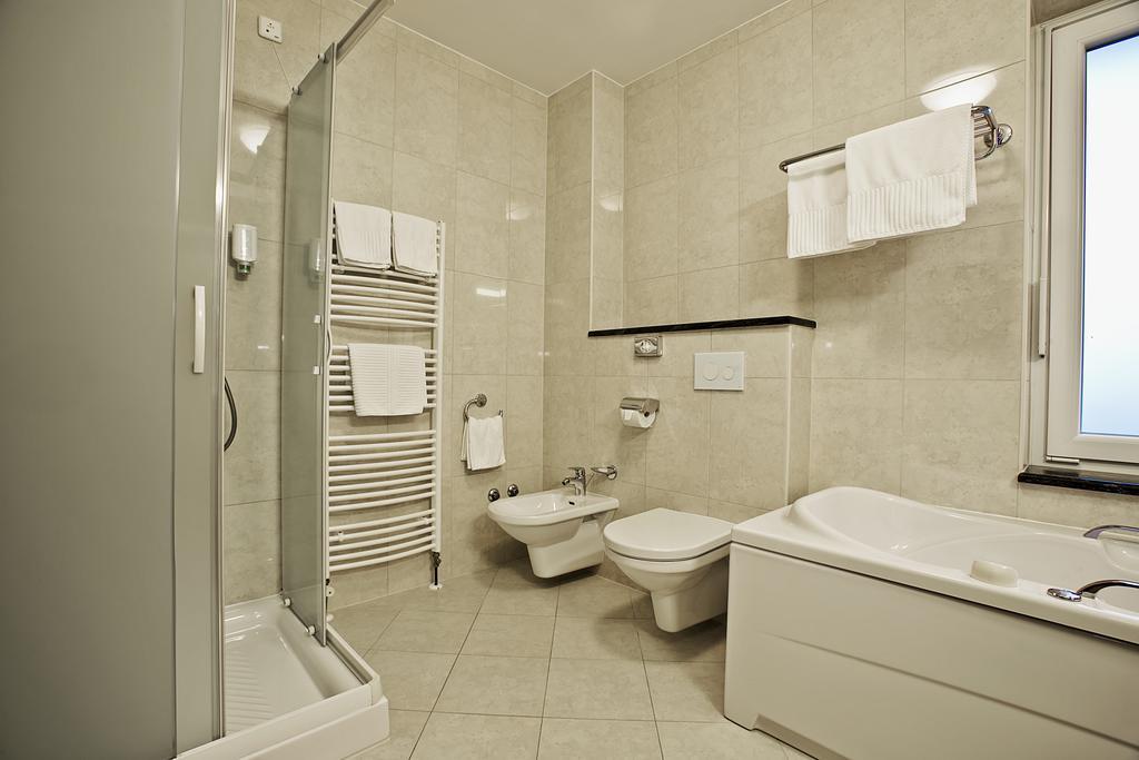 Spa & Wellness Hotel Pinia Malinska Habitación foto